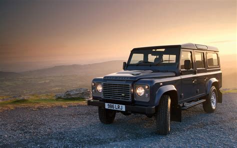 67 Land Rover Defender HD Wallpapers | Background Images - Wallpaper Abyss