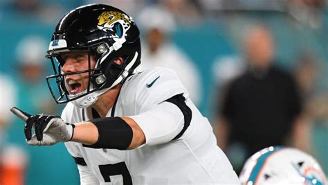 Nick Foles Stats vs. Dolphins: Updated Numbers for Jaguars QB