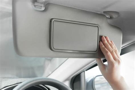 Honda CRV Sun Visor Won't Stay Up: 8 Ways To Fix It