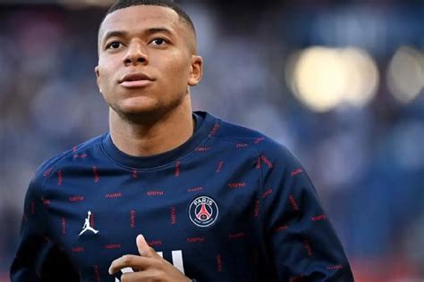 Mercato : Kylian Mbappé a signé son contrat avec le Real Madrid - Togo Web TV