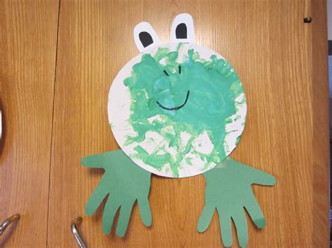 Learning The Frugal Life: Home Preschool - Teaching the Color Green