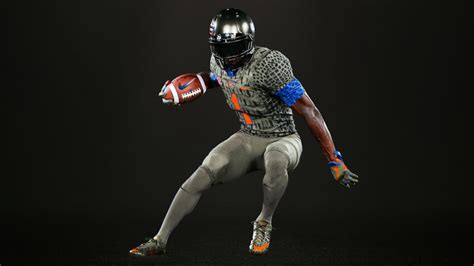 Gators to reveal new alternate football uniform - GatorSports.com