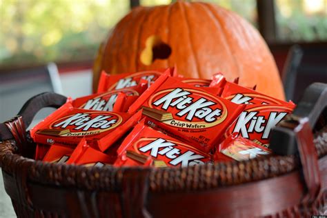 Halloween Candy: 7 Treats With Scary-Long Ingredient Lists | HuffPost