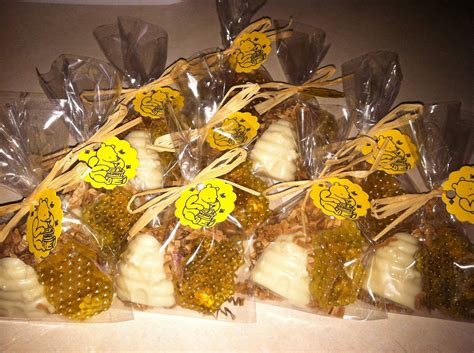 Honeycomb soap (Tags and ribbons included) natural honey and oatmeal, Winnie pooh, party favors ...