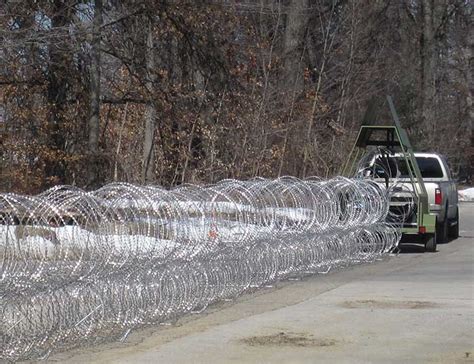 Concertina Wire, Galvanized Razor Wire, Hot Dipped Galvanized Steel ...