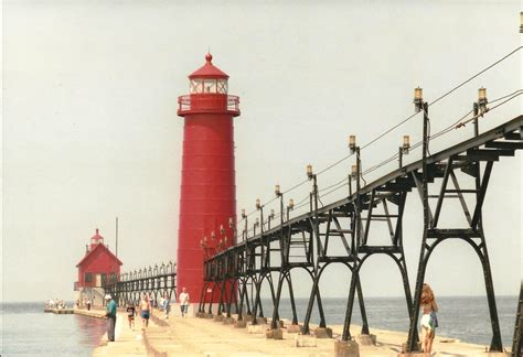 Al's Lighthouses: Michigan - Grand Haven Lighthouses