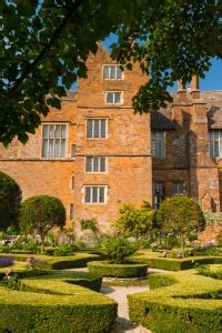 Broughton Castle, Banbury | Historic Oxfordshire Guide