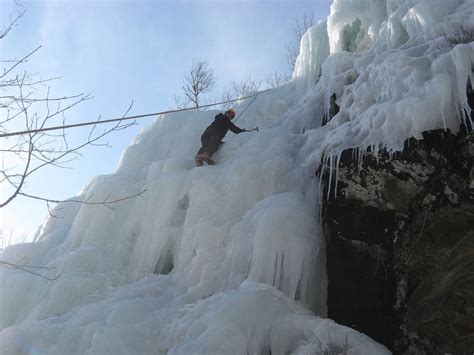 Adirondack ice climber injured in 100-foot fall – NORTHEAST EXPLORER