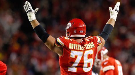 Laurent-Duvernay-Tardif Wants M.D. on his Jersey - Sports Illustrated