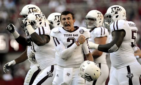 Texas A&M's Johnny Manziel is first freshman to win AP Player of the ...