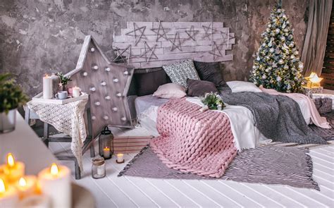 7 Ways to Create the Ultimate Cozy Bed This Winter