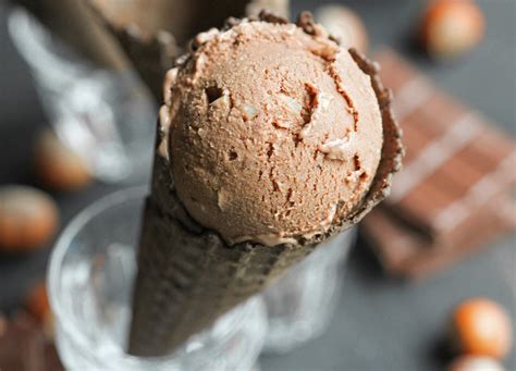 Healthy Ferrero Rocher Ice Cream Recipe | Desserts With Benefits