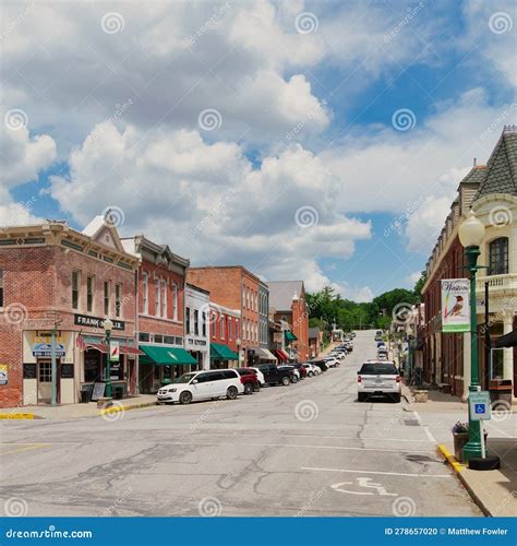 Downtown Main Street in Weston, MO Editorial Image - Image of places ...