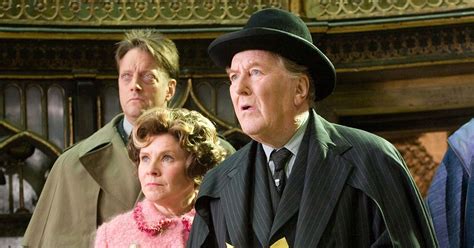 "Harry Potter" Fans Mourn the Death of Robert Hardy, the Actor Who ...