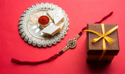 Raksha Bandhan 2017: 5 Last-Minute Gifts You can Still Buy for Your Sister this Rakhi - India.com