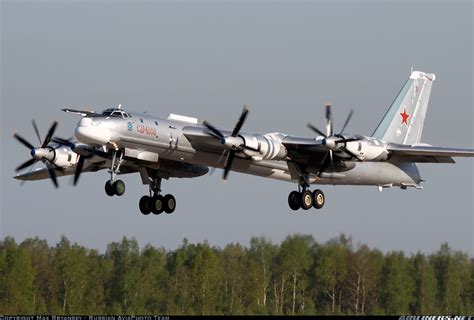 Tupolev Tu-95MS - Russia - Air Force | Aviation Photo #1660861 | Airliners.net