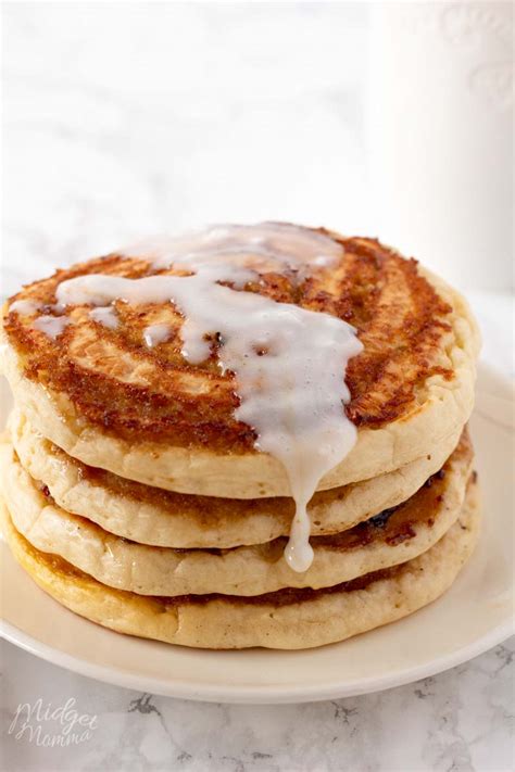 Cinnamon Roll Pancakes With Cream Cheese Glaze