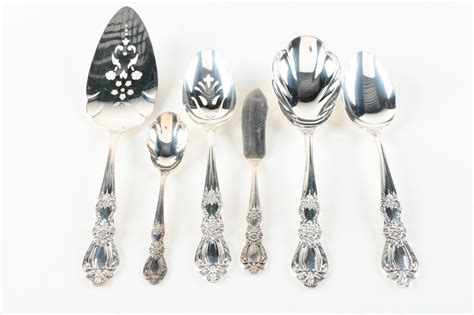 1847 Rogers Bros "Heritage" Silver Plate Flatware Set | EBTH