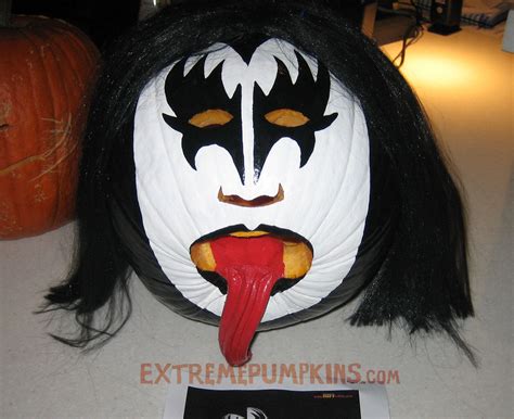 Gene Simmons - Tongue Stem Pumpkin