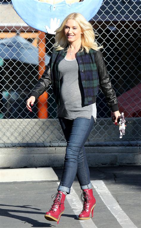 Pregnant Gwen Stefani Glows While Flaunting Baby Bump on the Way to ...