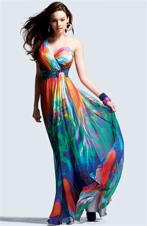 Pin by Phoenix Sparrow on Rochii de seara | Colorful prom dresses, One ...