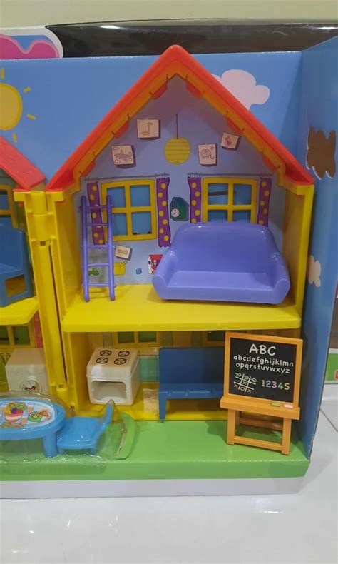 Peppa Pig Playhouse, Babies & Kids, Infant Playtime on Carousell