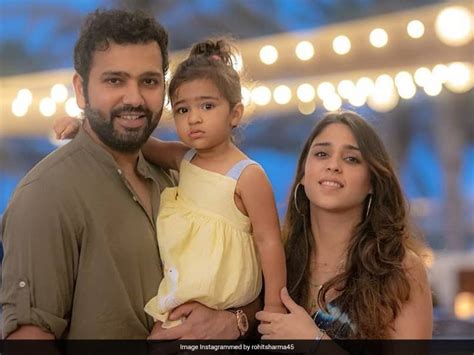 Rohit Sharma Daughter - Rohit Sharma Shares First Glimpse Of Newborn Daughter With Wife Ritika ...