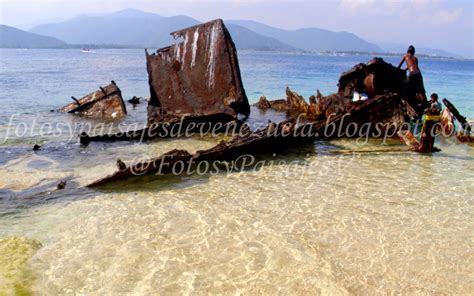 Barco Hundido en Isla Larga