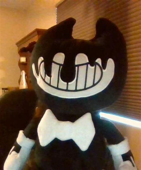 I finally got my jumbo ink demon plush! (sorry about low quality) : BendyAndTheInkMachine