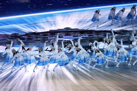 Photos: Opening ceremony of the 2022 Winter Olympics - Los Angeles Times