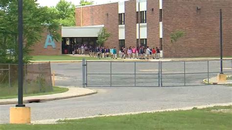 Student, 9, reportedly brings loaded gun on school on way to Lakewood ...