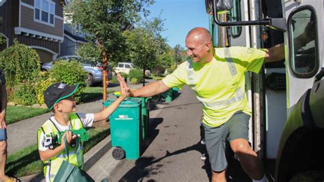 Oregon garbage truck driver taught an autistic boy about friendship ...