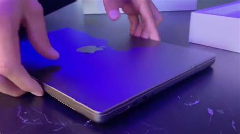 MacBook Pro unboxing videos land ahead of Tuesday's release | AppleInsider