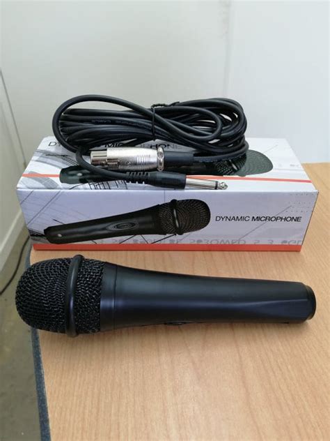 Dynamic Microphone — Sound to Light