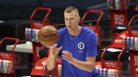 Dallas Mavericks: Kristaps Porzingis shines in heartbreaking loss to Spurs