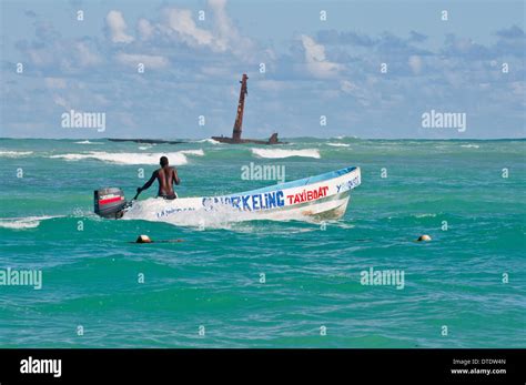 Snorkeling boat. Punta Cana Stock Photo - Alamy