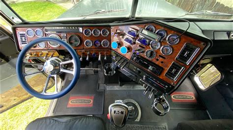 Freightliner Classic Interior