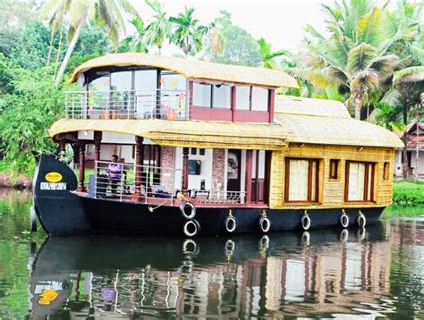 Choosing A Houseboat In Alleppey For your Most Gratifying Traverse – Aonuma Spiral