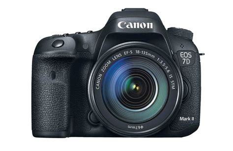 Canon Announces the EOS 7D Mark II, 3 New Lenses - Light And Matter