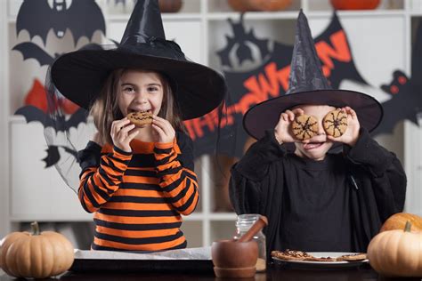 How to Protect Kids’ Teeth During Halloween | Dental Signal