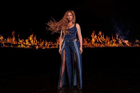 Beyonce Mendesis Dalam Bodysuit Renda Setelah Menjatuhkan 'Renaissance': Foto – Kehidupan Hollywood