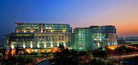 DLF Cyber City Hyderabad | Corporate Office Spaces- DLF India