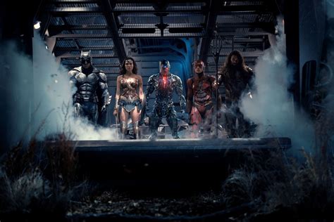 Zack Snyder's 'ideal' take on Justice League? It's black and white, and ...