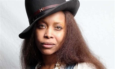 10 Best Erykah Badu Songs of All Time - Singersroom.com