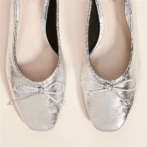 silver-metallic-ballet-flats-bow-front