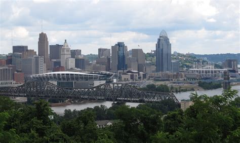 Cincinnati Funeral Homes, funeral services & flowers in Ohio