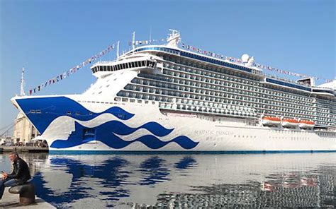 Majestic Princess Cruise Ship: Expert Reviews & Passport Information