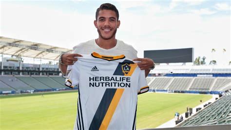 Jonathan dos Santos joins brother Giovani at LA Galaxy | FourFourTwo