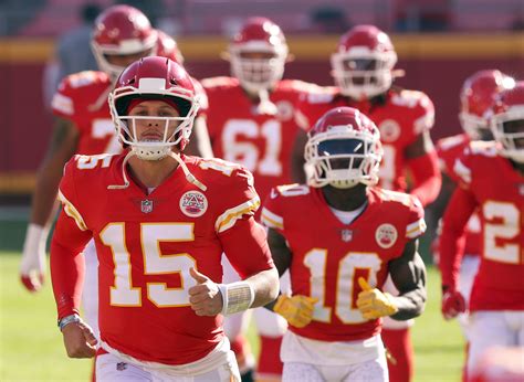 Chiefs vs. Browns picks: Writers predict Kansas City to advance in NFL ...