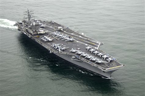 USS_Nimitz_(CVN-68) - Airway